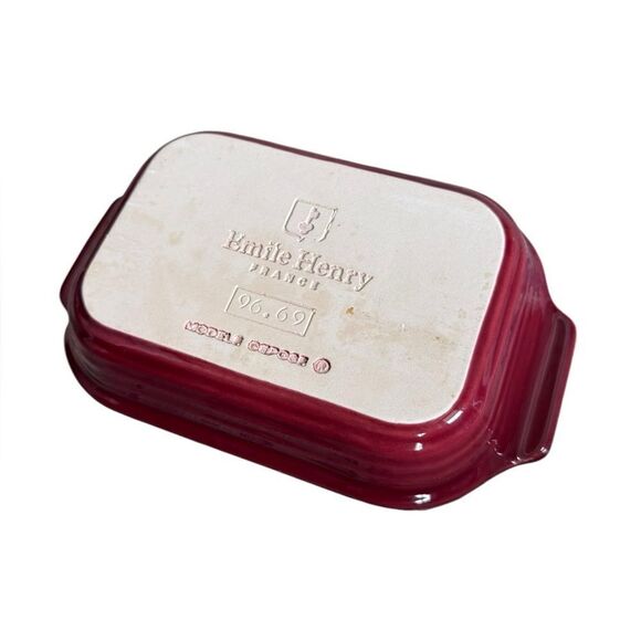 Emile Henry Maroon Casserole Dish 96.69 8.75” X 5.5”  made in France - Picture 5 of 5